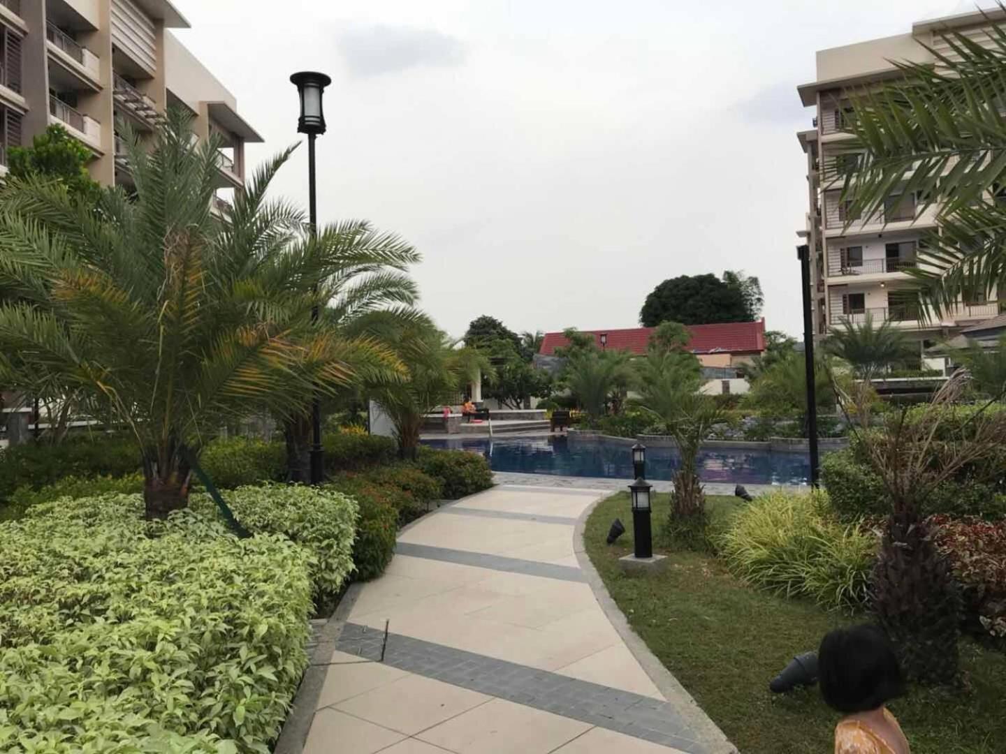 Maroy Suites At Asteria Residences Paranaque City Exterior photo